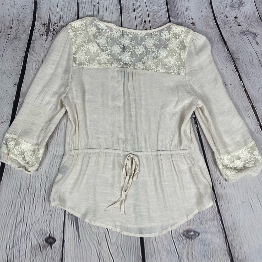 EM women's lightweight beige peasant style boho 3/4 sleeve top lace, size M - Picture 8 of 16